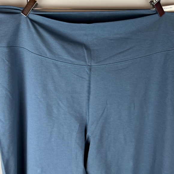NWT: old navy Extra High-Waisted PowerChill Hidden-Pocket 7/8-Length Leggings 4X - Picture 5 of 16